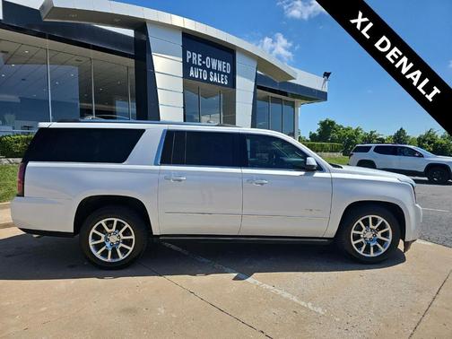 White Frost Tri-Coat 2018 GMC Yukon XL Denali