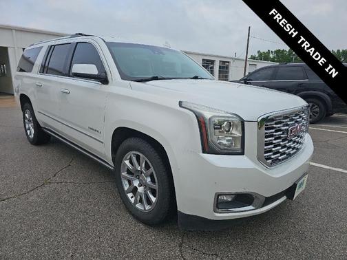 White Frost Tri-Coat 2018 GMC Yukon XL Denali