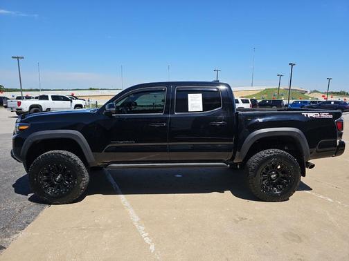 Midnight Black Metallic 2021 Toyota Tacoma TRD Off Road