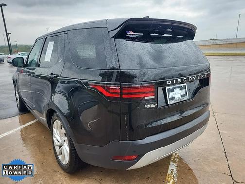 2024 Land Rover Discovery P300 S