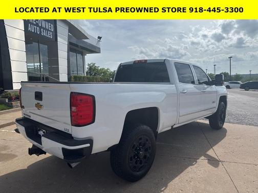 Summit White 2018 Chevrolet Silverado 2500 LTZ
