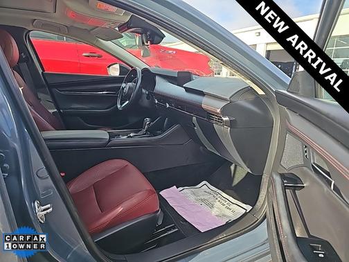 2024 Mazda Mazda3 2.5 S Carbon Edition