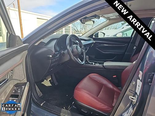2024 Mazda Mazda3 2.5 S Carbon Edition