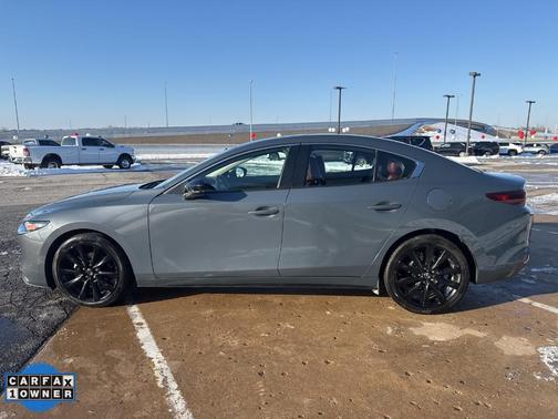 2024 Mazda Mazda3 2.5 S Carbon Edition