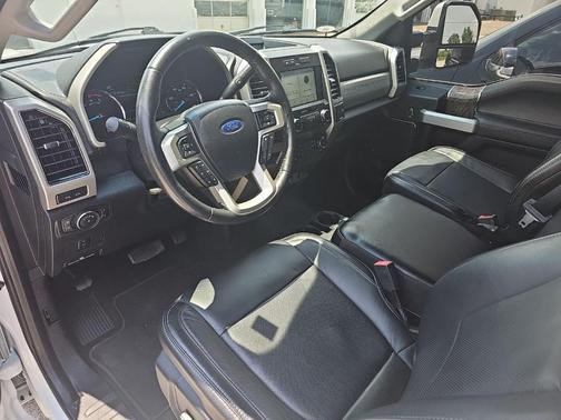Oxford White 2019 Ford F-350 Lariat Super Duty