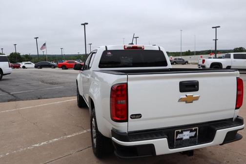 Summit White 2015 Chevrolet Colorado LT