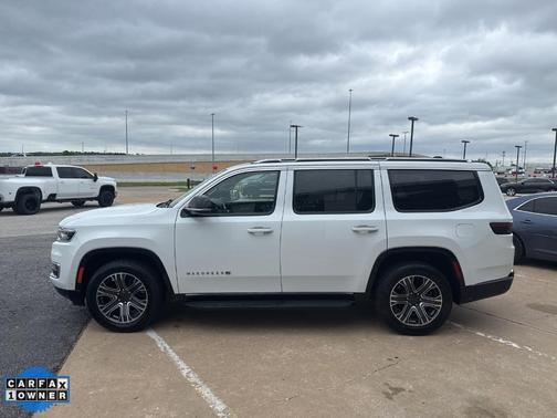 Bright White Clearcoat 2024 Jeep Wagoneer Series II