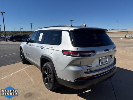 2023 Jeep Grand Cherokee L Laredo