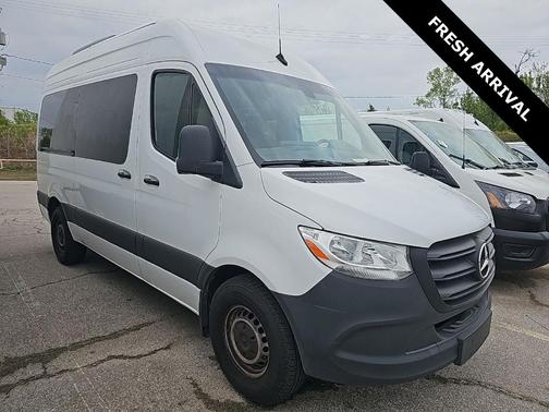 2024 Mercedes-Benz Sprinter 2500 144 WB Standard Roof Passenger