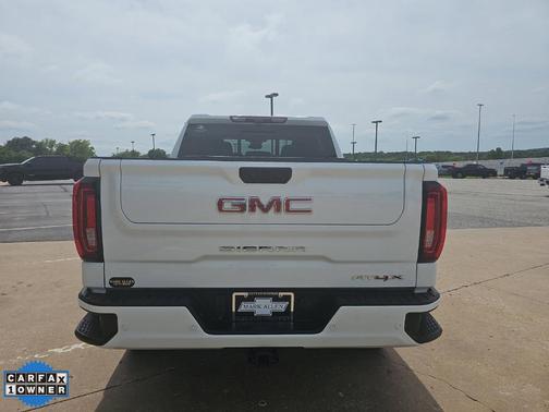 Summit White 2023 GMC Sierra 1500 AT4X