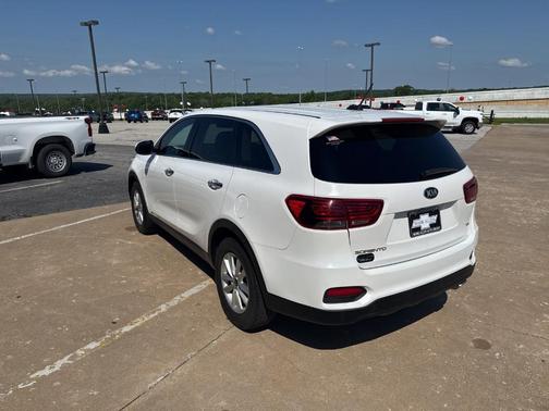 2020 Kia Sorento LX
