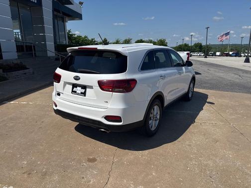 2020 Kia Sorento LX