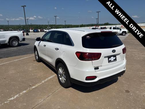 2020 Kia Sorento LX