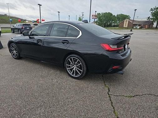 2020 BMW 330 i