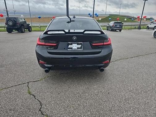 2020 BMW 330 i