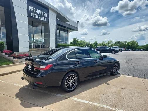 2020 BMW 330 i