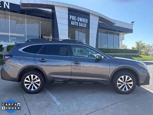 2022 Subaru Outback Premium