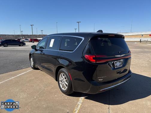 2024 Chrysler Pacifica Touring-L