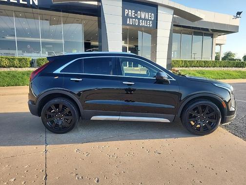 2020 Cadillac XT4 Premium Luxury