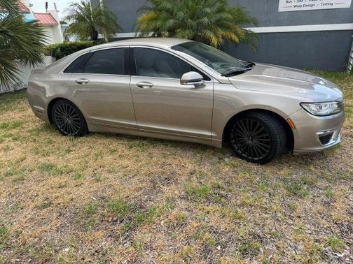 Gray 2018 Lincoln MKZ Reserve