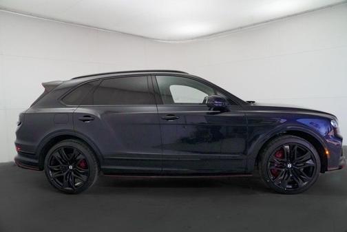Dark Sapphire 2026 Bentley Bentayga Speed