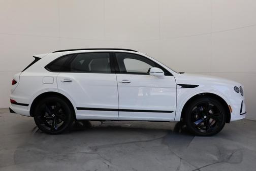 2024 Bentley Bentayga V8