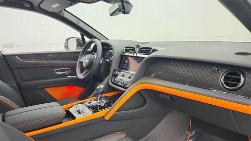 2025 Bentley Bentayga V8