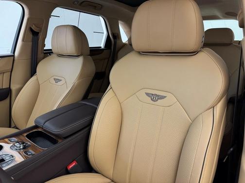 2024 Bentley Bentayga Hybrid V6