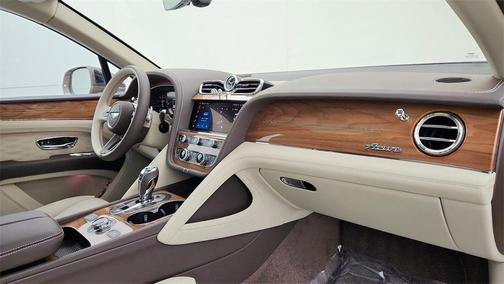 2025 Bentley Bentayga V8