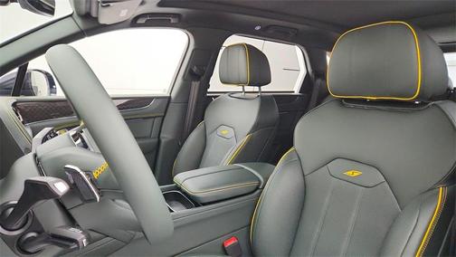 2025 Bentley Bentayga V8