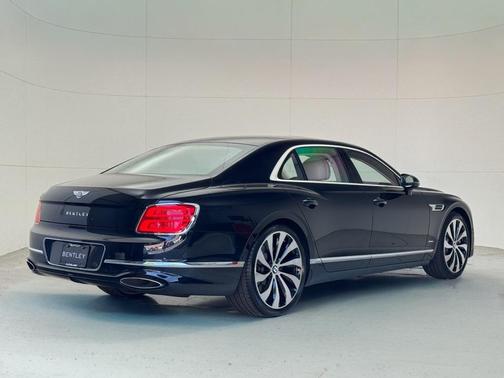 2026 Bentley Flying Spur Azure