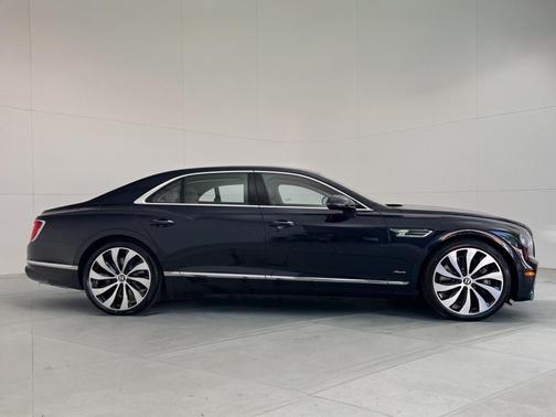 2026 Bentley Flying Spur Azure