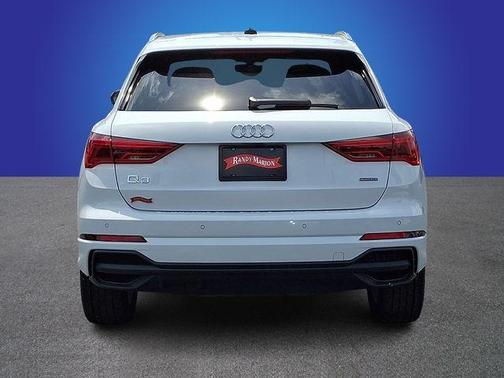 Glacier White Metallic 2025 Audi Q3 45 S line Premium