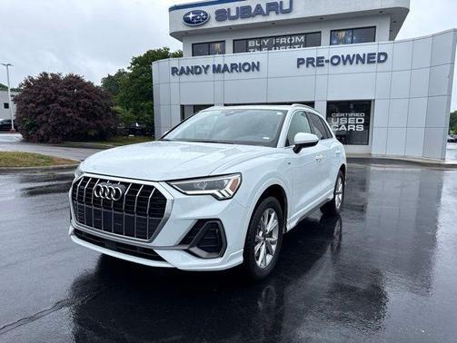 Glacier White Metallic 2025 Audi Q3 45 S line Premium