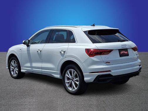 Glacier White Metallic 2025 Audi Q3 45 S line Premium