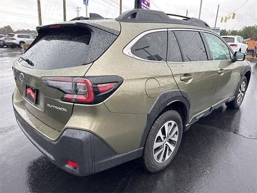 2025 Subaru Outback Premium