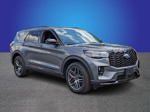 Carbonized Gray Metallic 2025 Ford Explorer ST-Line
