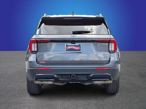 Carbonized Gray Metallic 2025 Ford Explorer ST-Line