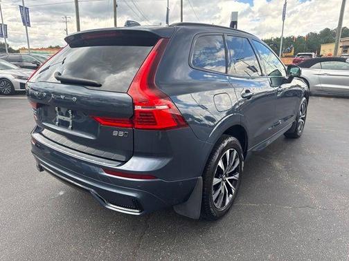 Denim Blue Metallic 2024 Volvo XC60 B5 Plus Dark Theme