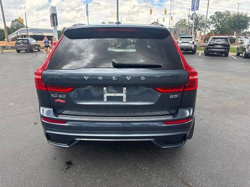 Denim Blue Metallic 2024 Volvo XC60 B5 Plus Dark Theme