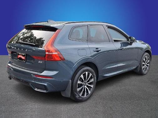 Denim Blue Metallic 2024 Volvo XC60 B5 Plus Dark Theme