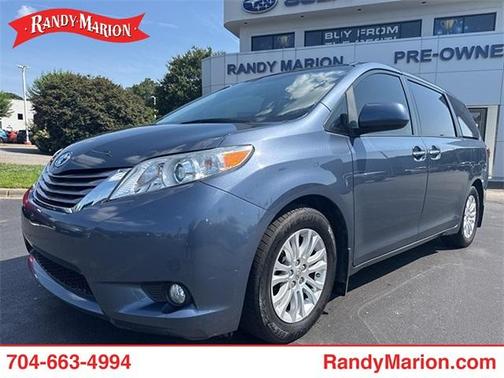 2016 Toyota Sienna XLE