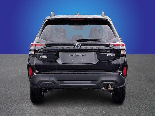 Black / Silver 2026 Subaru Forester Premium