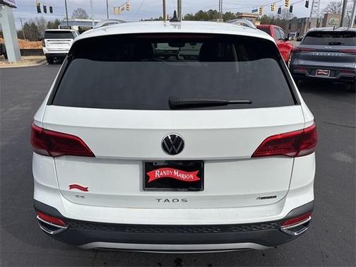 2023 Volkswagen Taos 1.5T SE