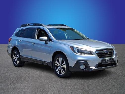 Ice Silver Metallic 2019 Subaru Outback 3.6R Limited
