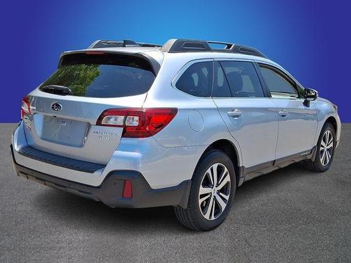 Ice Silver Metallic 2019 Subaru Outback 3.6R Limited