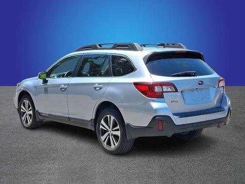 Ice Silver Metallic 2019 Subaru Outback 3.6R Limited
