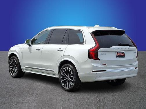 Crystal White Pearl 2025 Volvo XC90 Plug-In Hybrid T8 Ultra 7-Seater