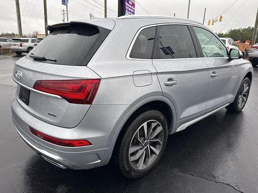 2024 Audi Q5 45 S line quattro Premium