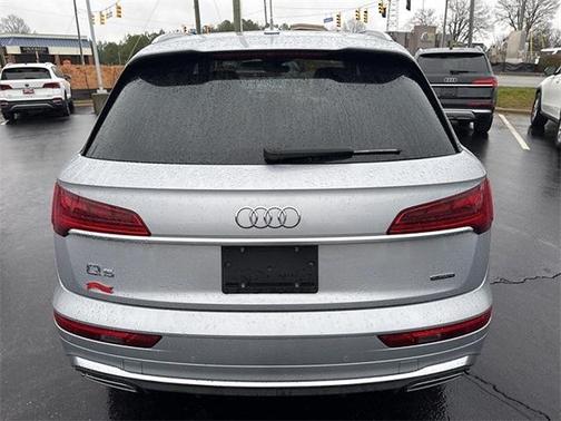 2024 Audi Q5 45 S line quattro Premium